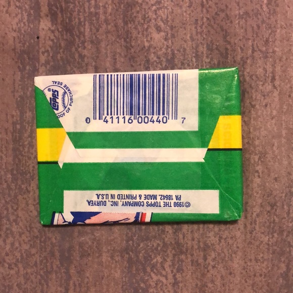 Topps Baseball - 8 unopened wax packs 1990 Yearbook Stickers, 5 stickercards ea - Picture 4 of 4